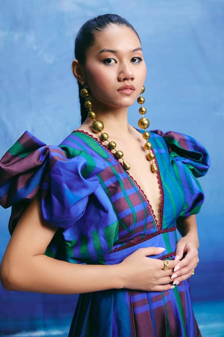 Buy ZiP by Payal & Zinal Green Linen Beads V-neck Aqua Prism Sculpted Puff Sleeve Dress Online at Aza Fashions Buy_ZiP by Payal & Zinal_Green Linen Beads V-neck Aqua Prism Sculpted Puff Sleeve Dress _Online_at_Aza_Fashions