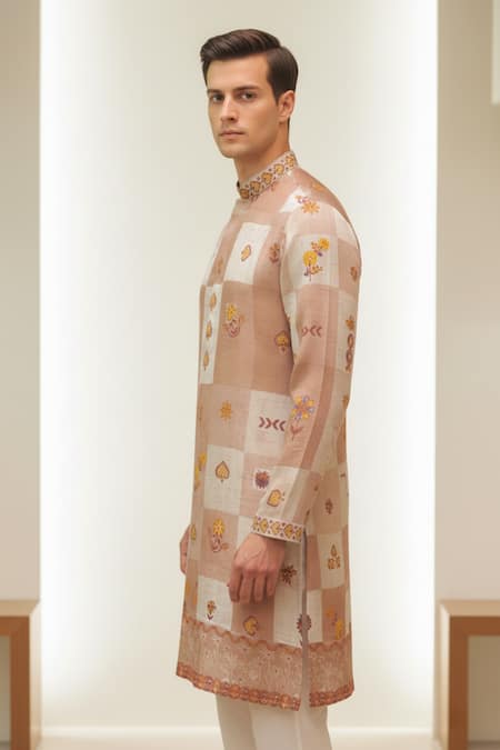 Char Chaand_Blush Linen, Silk Embroidery Patchwork Floral Kurta _Online_at_Aza_Fashions
