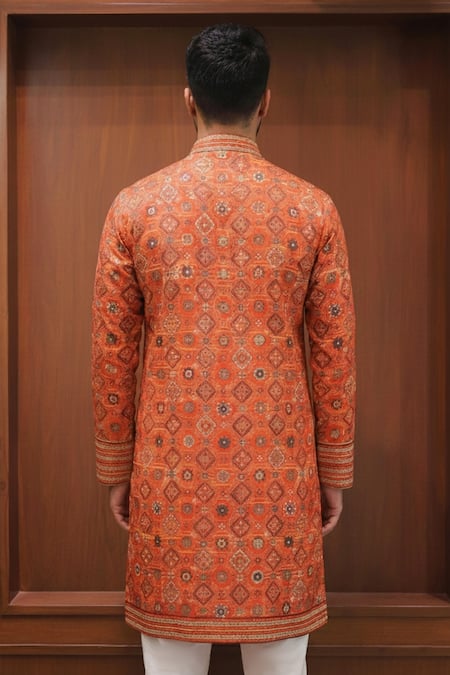 Char Chaand Printed Classic Kurta 
