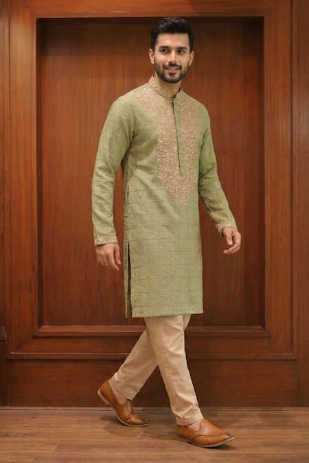 Char Chaand_Green Cotton Embroidery Placket Kurta _Online_at_Aza_Fashions