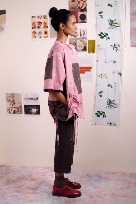 Buy_Doodlage_Pink Cotton Embroidery, Patchwork Round Neck Astra Bandhani Pattern Jacket _Online_at_Aza_Fashions