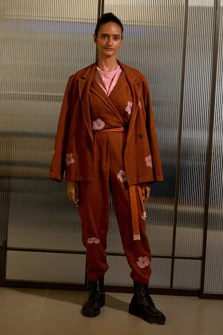 Doodlage Hearth Embroidered Jumpsuit With Belt 