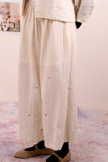 Buy Doodlage Beige Cotton Metallic Thread Collared Soria Tailored Jacket And Pant Set Online at Aza Fashions Buy_Doodlage_Beige Cotton Metallic Thread Collared Soria Tailored Jacket And Pant Set _Online_at_Aza_Fashions