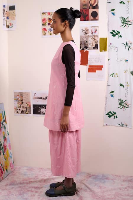 Buy_Doodlage_Pink Cotton Embroidery Boat Neck Brisa Organic Tunic And Pant Set 