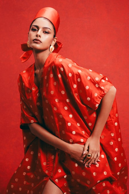 Buy_Ekaya Banaras_Red Satin Zari V-neck Handwoven Cutwork Banarasi Kaftan _Online_at_Aza_Fashions