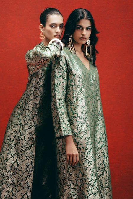 Shop_Ekaya Banaras_Green Silk V-neck Handwoven Banarasi Emboss Kaftan _Online_at_Aza_Fashions