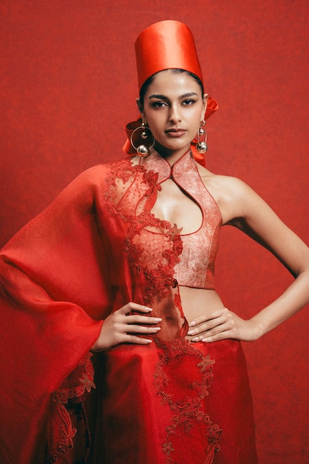 Ekaya Banaras_Red Embroidery Handwoven Banarasi Saree With Running Blouse _Online_at_Aza_Fashions