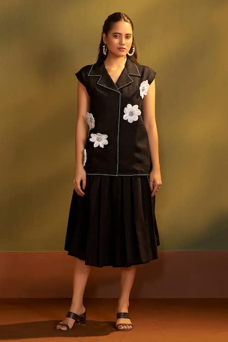 Savaaya Floral Applique Top & Pleated Skirt Set 