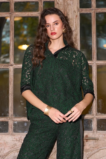 Dash And Dot Scalloped Lace Top 