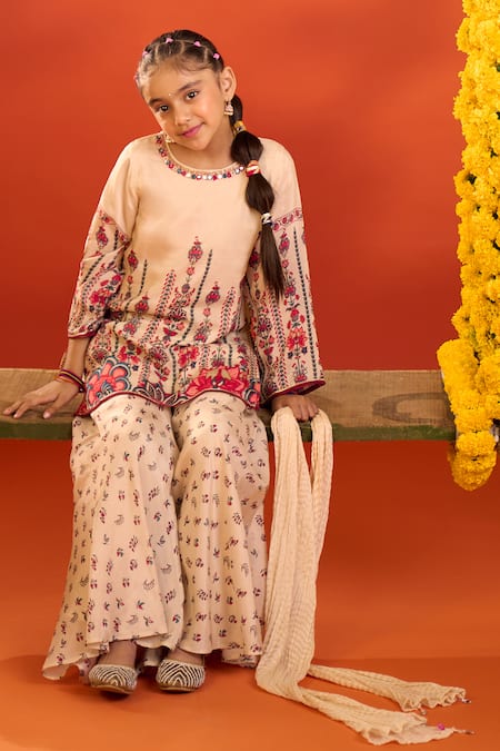 Shop Petite Pomme Cream Muslin, Chinon Embroidery Hand Work Kurta Sharara Set Shop_Petite Pomme_Cream Muslin, Chinon Embroidery Hand Work Kurta Sharara Set