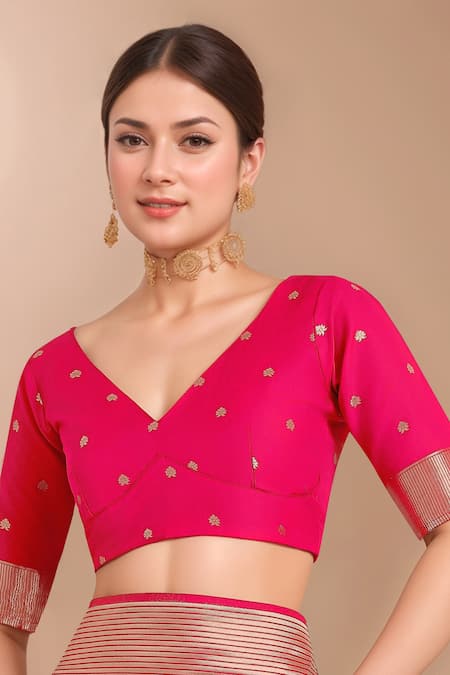 Samyukta Singhania Pink Embroidery, Zari V-neck Woven Banarasi Silk Saree With Blouse at Aza Fashions Samyukta Singhania_Pink Embroidery, Zari V-neck Woven Banarasi Silk Saree With Blouse _at_Aza_Fashions