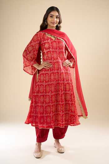 Buy Khwaab By Sanjana Lakhani Red Silk Zari V-neck Printed Kurta Set at Aza Fashions Buy_Khwaab By Sanjana Lakhani_Red Silk Zari V-neck Printed Kurta Set _at_Aza_Fashions