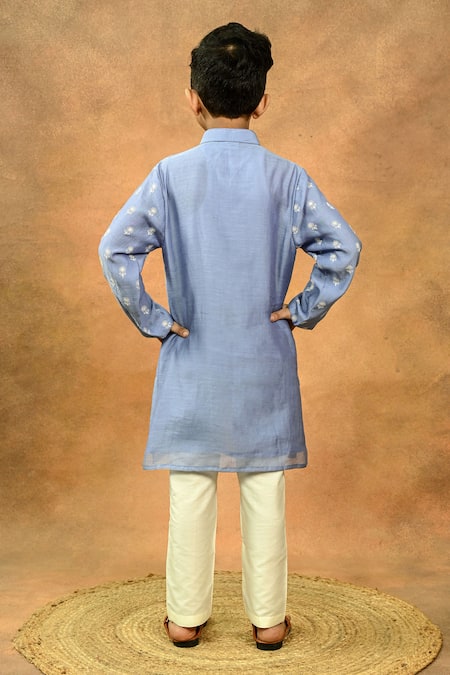 Taber Tikri Thread Embroidered Kurta Set 