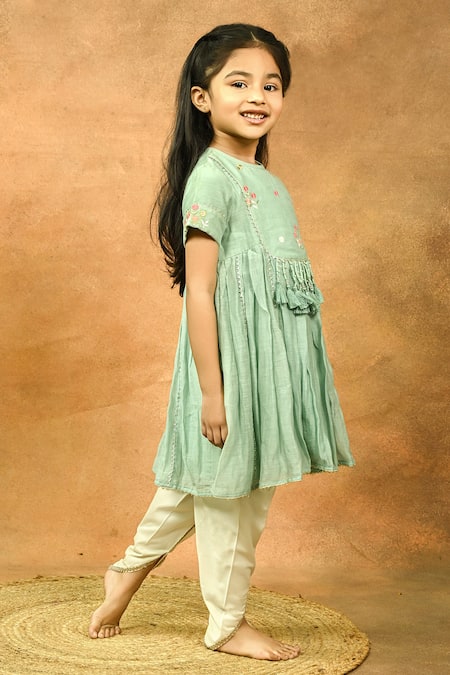 Taber Tikri_Ivory Cotton, Silk Pearls, Tassels, Thread Embroidered Kurta And Dhoti Pant Set _at_Aza_Fashions