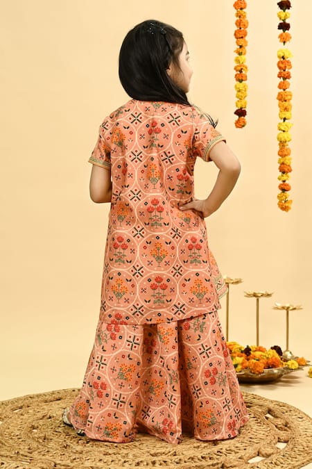 Taber Tikri Mughal Pattern Chanderi Kurta Set 