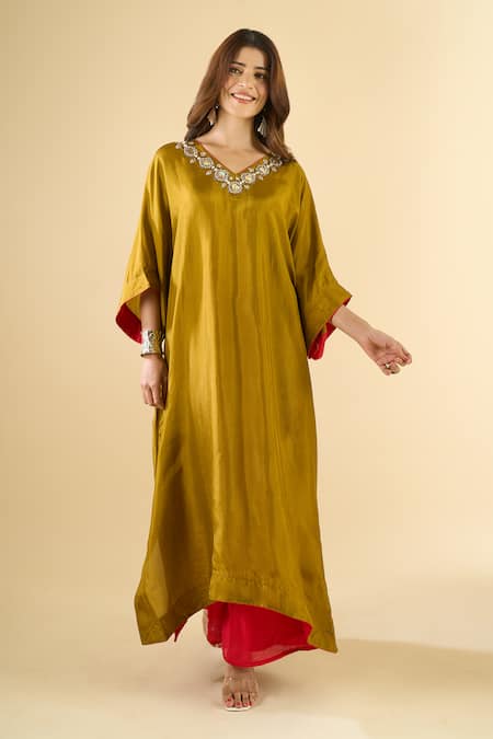 Buy Naintara Bajaj Red Silk Mirrors V-neck Sheesh Cutdana Work Kaftan And Pant Set Online at Aza Fashions Buy_Naintara Bajaj_Red Silk Mirrors V-neck Sheesh Cutdana Work Kaftan And Pant Set _Online_at_Aza_Fashions