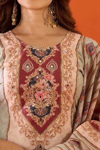 Shop_Khwaab By Sanjana Lakhani_Peach Muslin Mirrors Round Neck Neo Work Kurta And Pant Set 