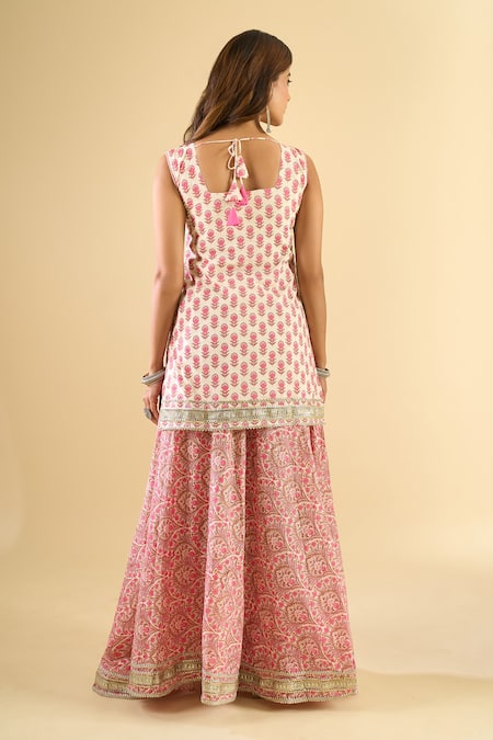 Naintara Bajaj Block Print Cotton Kurta Set 