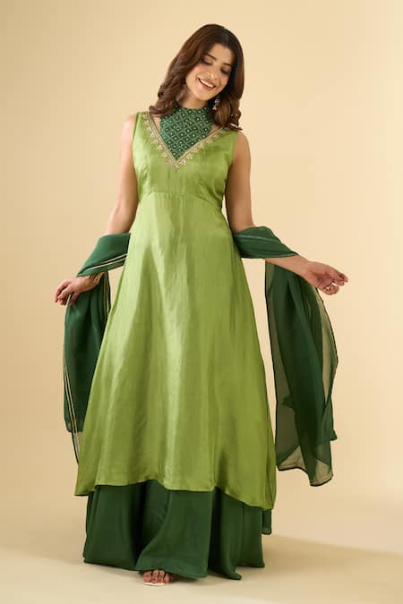 Naintara Bajaj Mehreen Gota Patti Work Kurta Set 