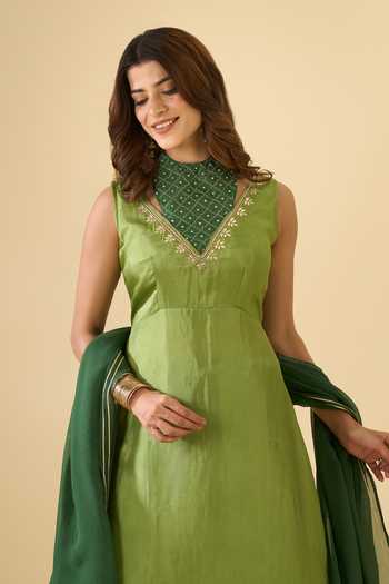 Buy Khwaab By Sanjana Lakhani Green Silk Gota Patti V-neck Mehreen Upada Kurta Set Buy_Khwaab By Sanjana Lakhani_Green Silk Gota Patti V-neck Mehreen Upada Kurta Set