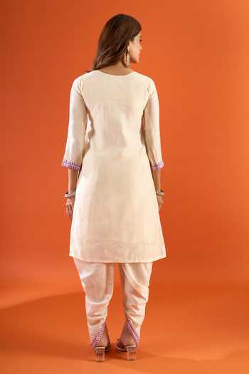 Khwaab By Sanjana Lakhani_White Silk, Organza Embroidery V-neck Roman Kurta Set _Online_at_Aza_Fashions