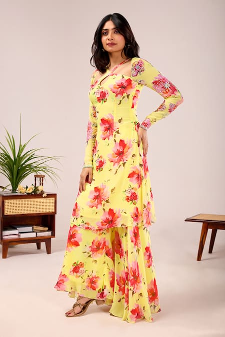 Damoiselle_Yellow Viscose Georgette Embroidery, Zari Sunehri Phool Printed Sharara Set _at_Aza_Fashions