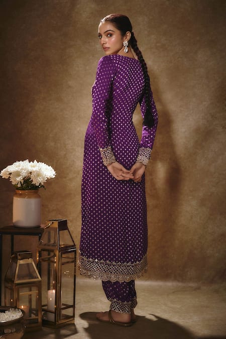 Renee label Meera Banarasi Kurta Set 