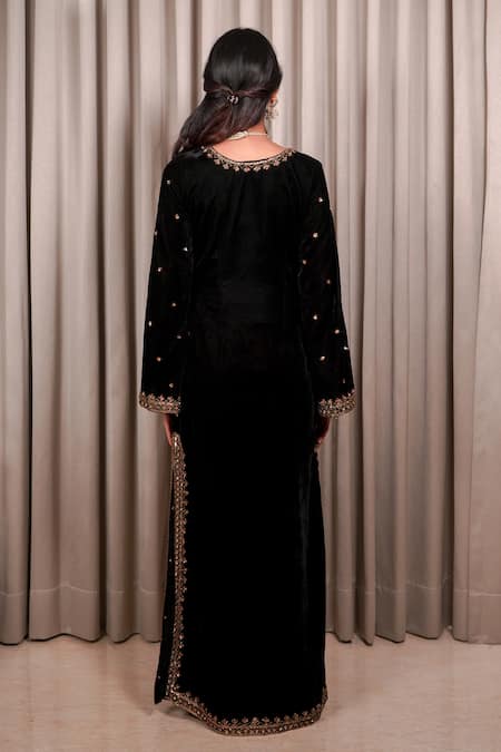 Esha Koul Velvet Embellished Kaftan 