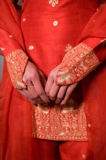 Shop_Esha Koul_Gold Silk, Organza, Crepe Embroidery, Zari Kashmiri Raw Kurta Pant Dupatta Set_Online_at_Aza_Fashions