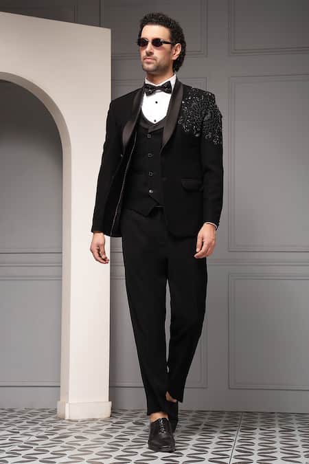 Buy_Soniya G_Black Suiting, Cotton Beads Noir Opulence Embellished Tuxedo Blazer Set 