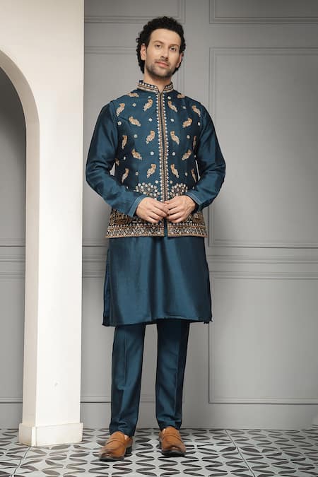 Buy_Soniya G_Gold Silk Embroidery, Zari Neel Darbar Blend Kurta Set _Online_at_Aza_Fashions