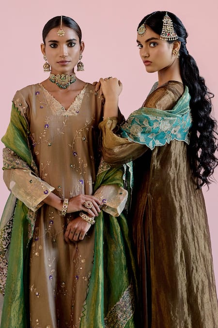 Naaz By Noor_Cream Chanderi, Tissue Embroidery, Sequins, Zari Jor Baagh Badami Kurta Set _at_Aza_Fashions