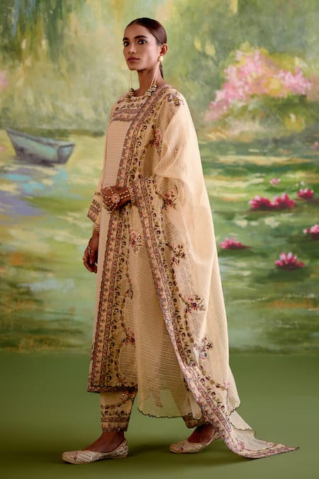 Shop_Naaz By Noor_Pink Chanderi Embroidery, Sequins Round Neck Jor Baagh Kurta Set _Online_at_Aza_Fashions