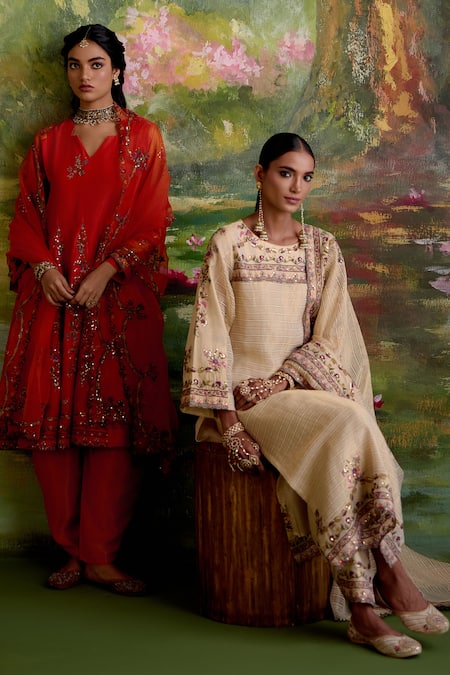 Buy_Naaz By Noor_Pink Chanderi Embroidery, Sequins Round Neck Jor Baagh Kurta Set 