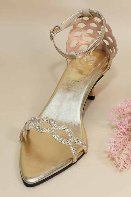 Sana K luxurious Footwear Scallop Synthetic Leather Kitten Heels 