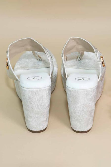 Sana K luxurious Footwear White Embroidery, Beads Kolhapuri Wedges Online at Aza Fashions Sana K luxurious Footwear_White Embroidery, Beads Kolhapuri Wedges _Online_at_Aza_Fashions