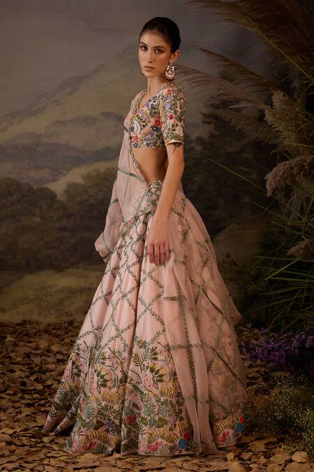 Buy_Samant Chauhan_Pink Silk Embroidery Sweetheart Neck Floral Cotton Lehenga Set _Online_at_Aza_Fashions