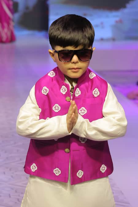 Shop Yuvraani Jaipur Magenta Silk, Cotton, Taffeta Embroidery Hand Bundi Kurta Set Online at Aza Fashions Shop_Yuvraani Jaipur_Magenta Silk, Cotton, Taffeta Embroidery Hand Bundi Kurta Set _Online_at_Aza_Fashions