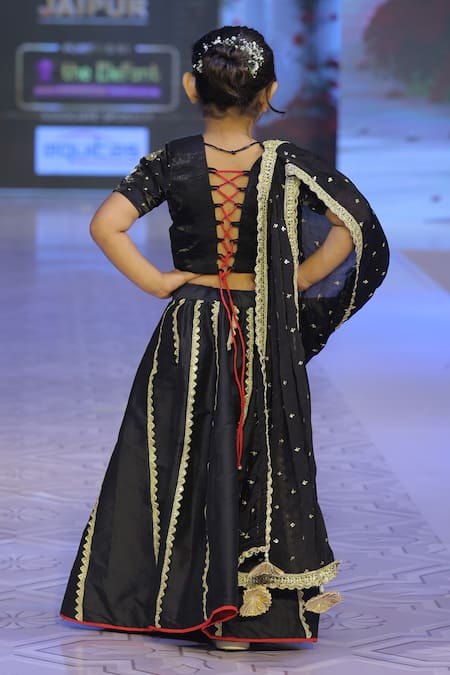 Yuvraani Jaipur Black Silk Lehenga Set 