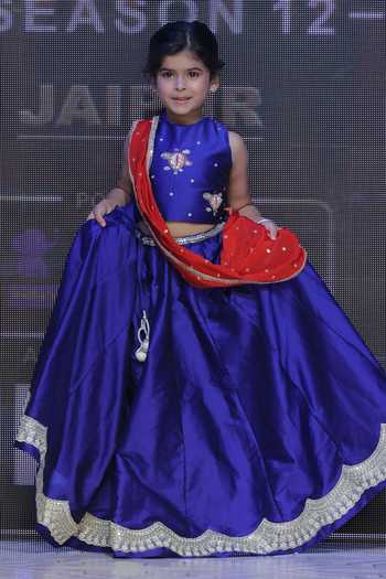 Buy_Yuvraani Jaipur_Navy Silk, Georgette Embroidery, Tafetta Lehenga Set With Halter Neck Blouse 