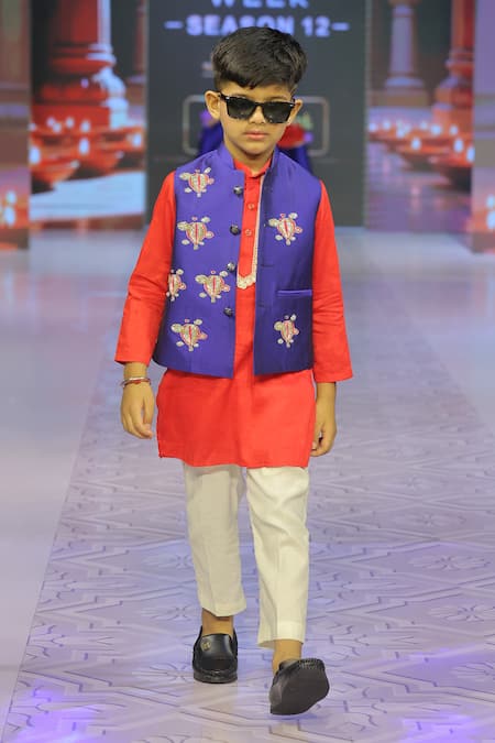 Shop Yuvraani Jaipur Blue Taffeta, Cotton, Silk Embroidery Hand Bundi Set Shop_Yuvraani Jaipur_Blue Taffeta, Cotton, Silk Embroidery Hand Bundi Set