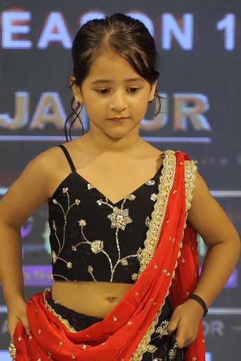 Buy_Yuvraani Jaipur_Black Silk, Cotton, Georgette Embroidery, Zari, Gota Patti Lehenga Set 