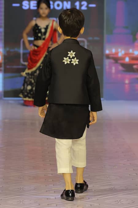 Yuvraani Jaipur Black Silk Hand Embroidered Jacket Set 