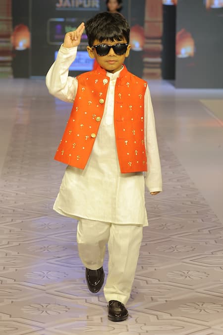 Yuvraani Jaipur Orange Silk Hand Embroidered Bundi Set 