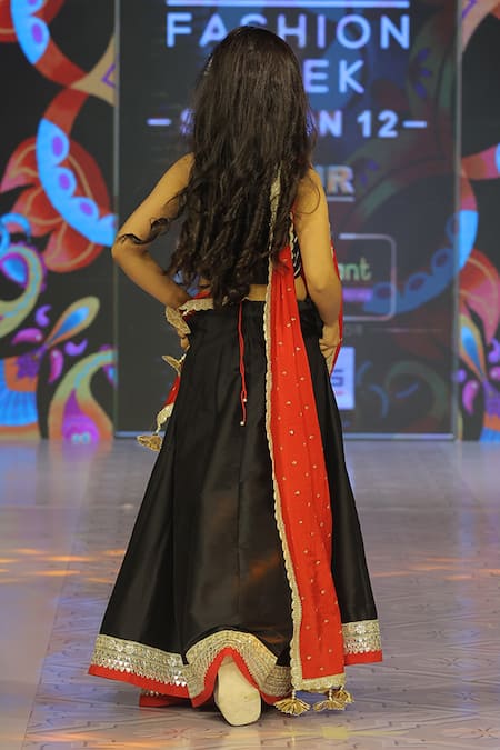 Yuvraani Jaipur Black Silk Lehenga Set 