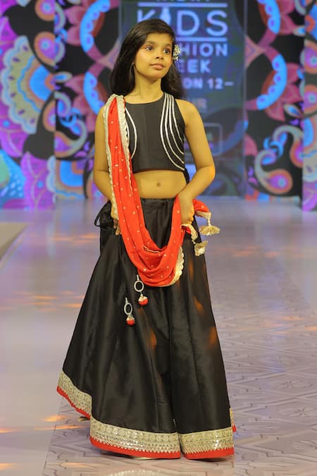 Yuvraani Jaipur Black Silk Lehenga Set 