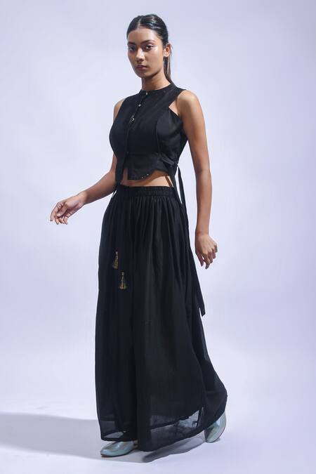JAYATI GOENKA Black Chanderi Silk Tassels High Neck Top And Skirt Set Online at Aza Fashions JAYATI GOENKA_Black Chanderi Silk Tassels High Neck Top And Skirt Set _Online_at_Aza_Fashions