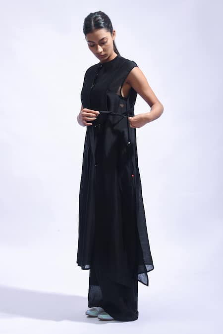 JAYATI GOENKA_Black Chanderi Silk Mandarin Collar Tunic Pant Set _Online_at_Aza_Fashions