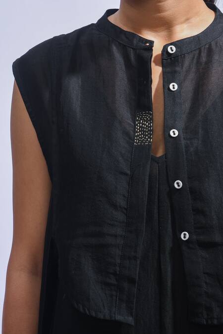 JAYATI GOENKA_Black Chanderi Silk Mandarin Collar Tunic Pant Set _at_Aza_Fashions