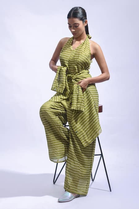 Shop JAYATI GOENKA Olive Green Chanderi Silk Halter Neck, Collared Mud Block Print Pant Set Shop_JAYATI GOENKA_Olive Green Chanderi Silk Halter Neck, Collared Mud Block Print Pant Set